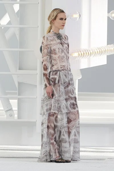 Look 69